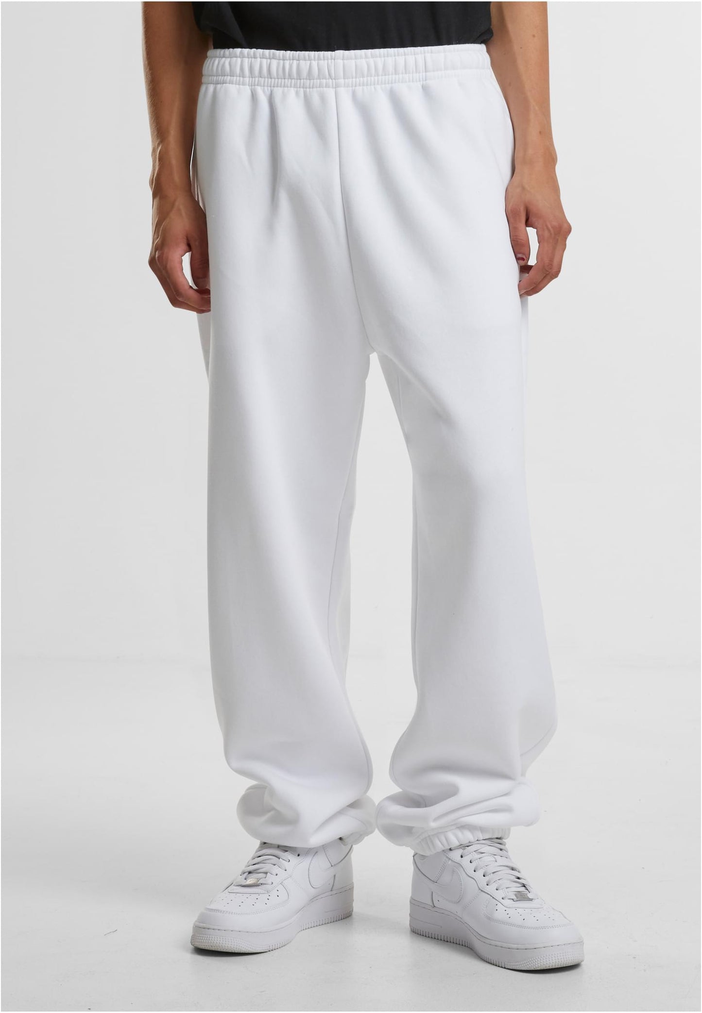 Fluffy Sweatpants 330 GSM