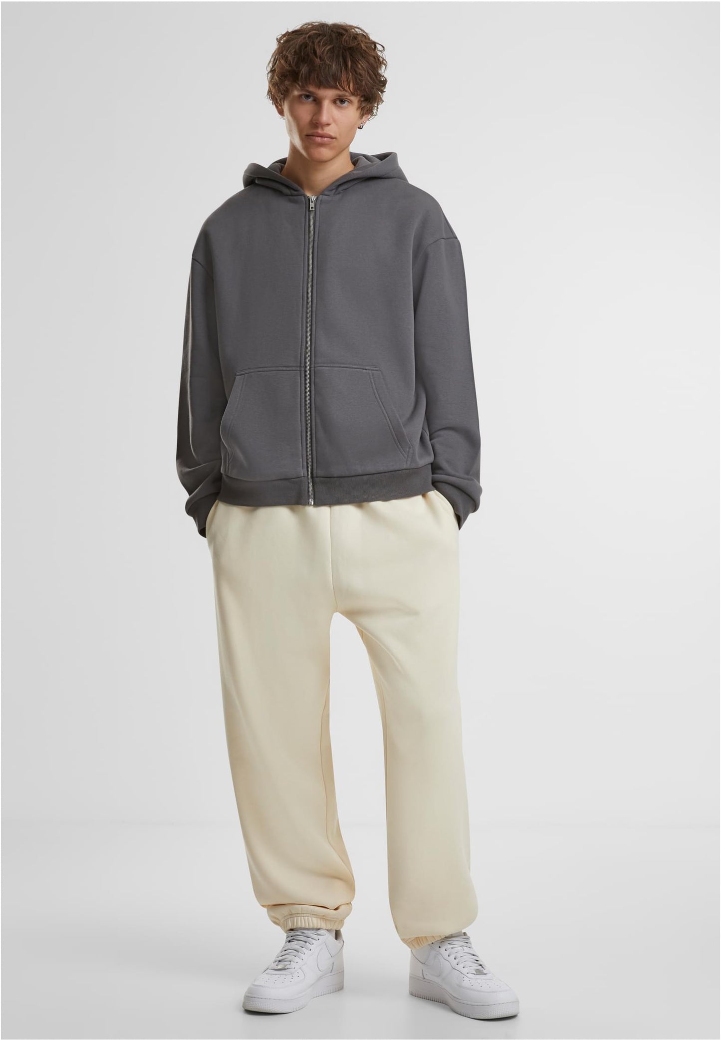 Fluffy Sweatpants 330 GSM