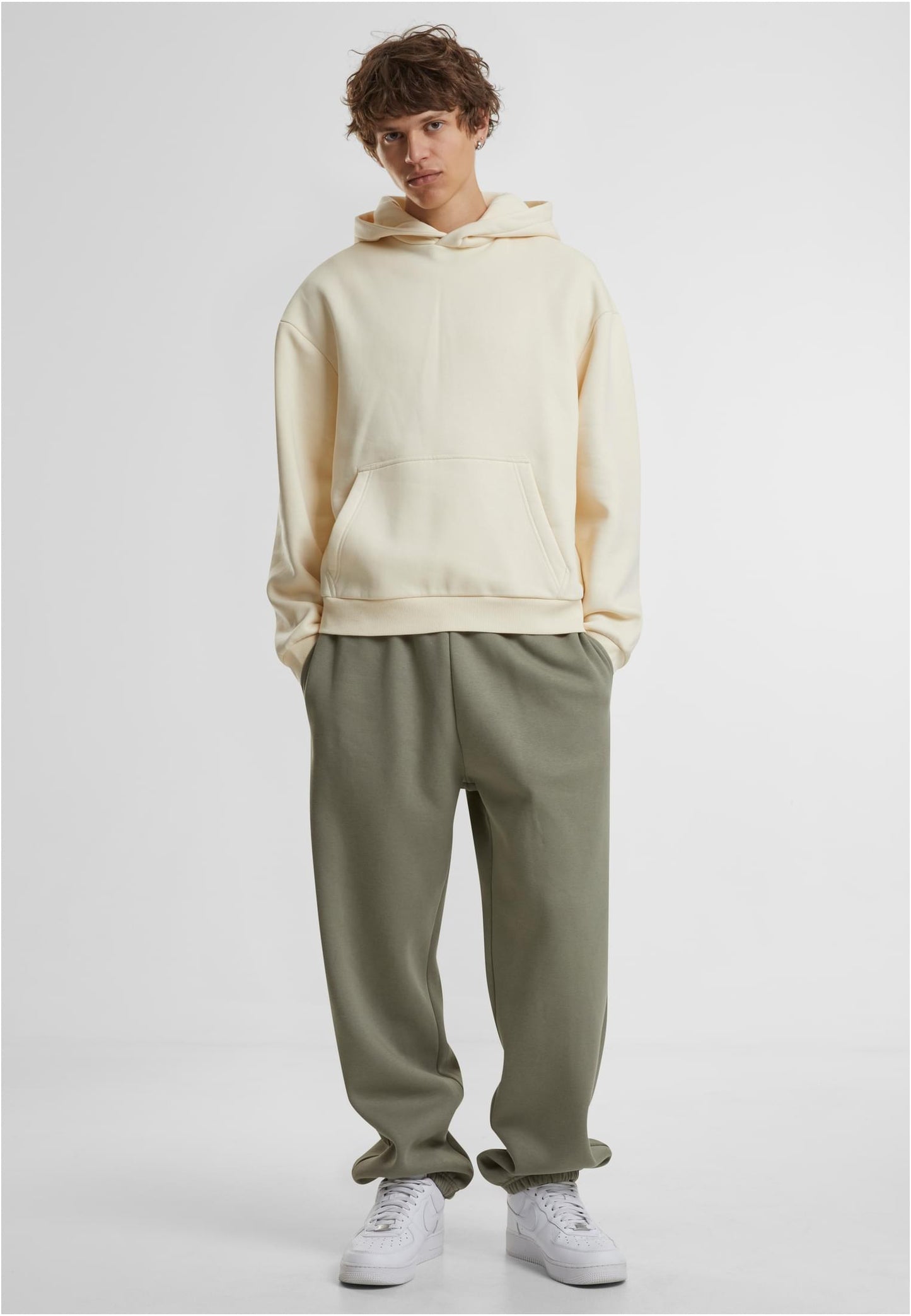 Fluffy Sweatpants 330 GSM